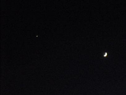 Jupiter is following the Moon down to the horizon